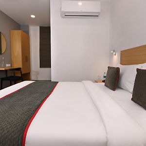 Townhouse Function Inn Near Chaudhary Charan Singh International Airport